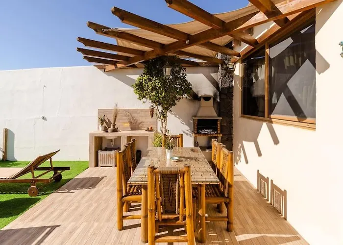 La Isla By Rentaholidayslanzarote Villa